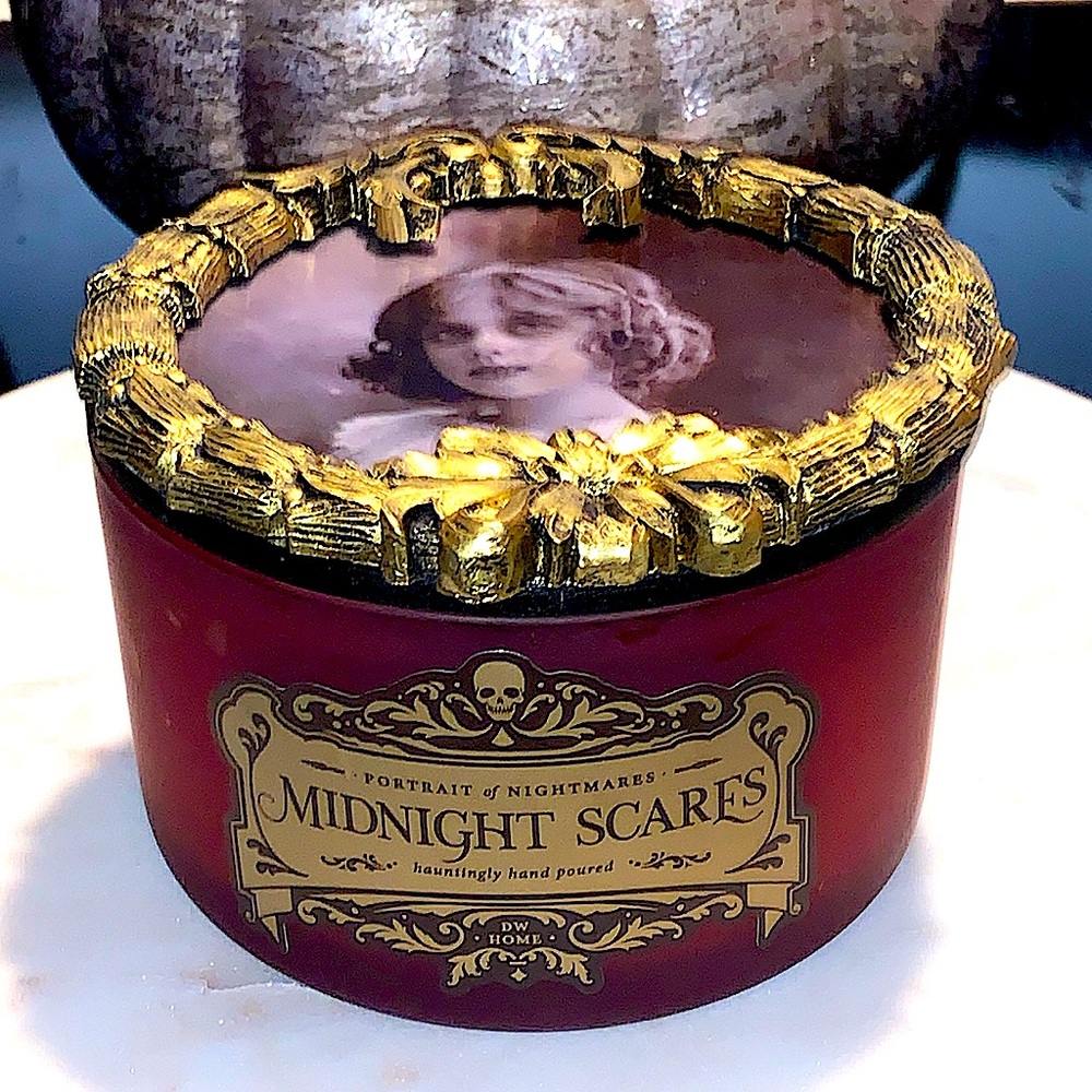 DW HOME CANDLE MIDNIGHT SCARES-PORTRAIT OF NIGHTMARES 3 D AFFECT 3 WICK 13.4 Oz